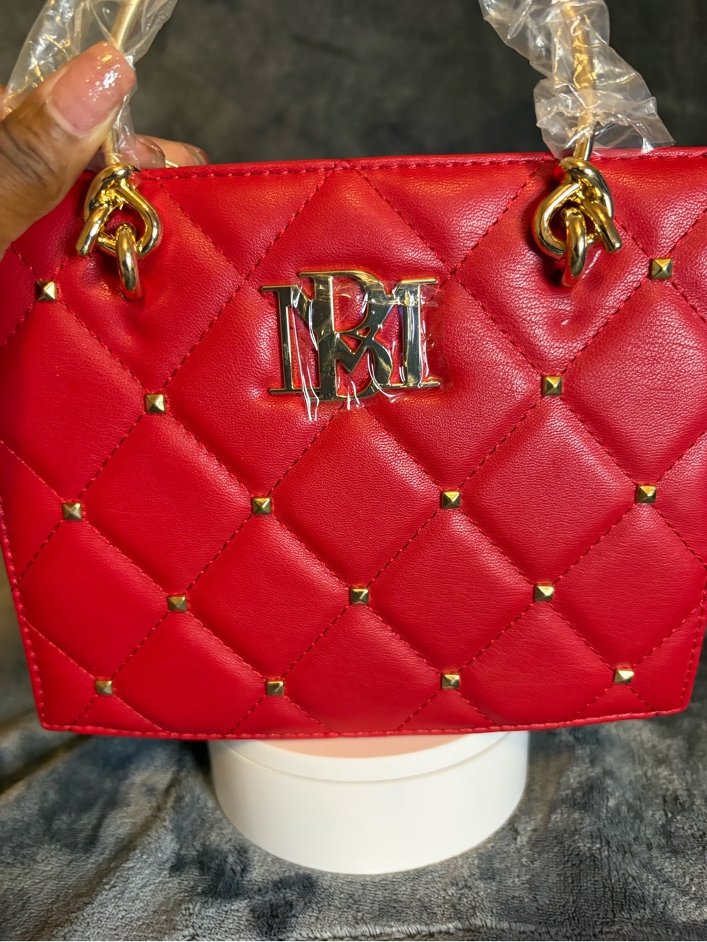 Badgley Mischka red Quilted Tote Bag with Gold Hardware - Picture 4 of 8